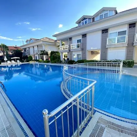 홀리데이파크 Golf Garden Evleri *