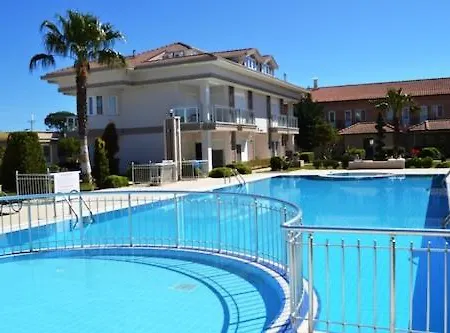 منتزه العطل Golf Garden Evleri بيليك